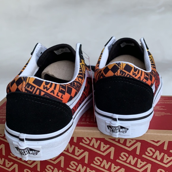 VANS OLD SKOOL LOGO FLAME BLACK/TRUE WHITE WMNS - Picture 12 of 14